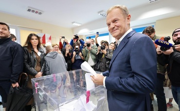 shock-polish-election-exit-polls-spark-hopes-of-higher-eu-climate-ambition shock-polish-election-exit-polls-spark-hopes-of-higher-eu-climate-ambition