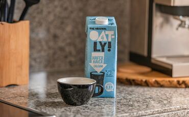oatly-campaign-calls-for-mandatory-climate-labelling-on-uk-food-and-drink oatly-campaign-calls-for-mandatory-climate-labelling-on-uk-food-and-drink