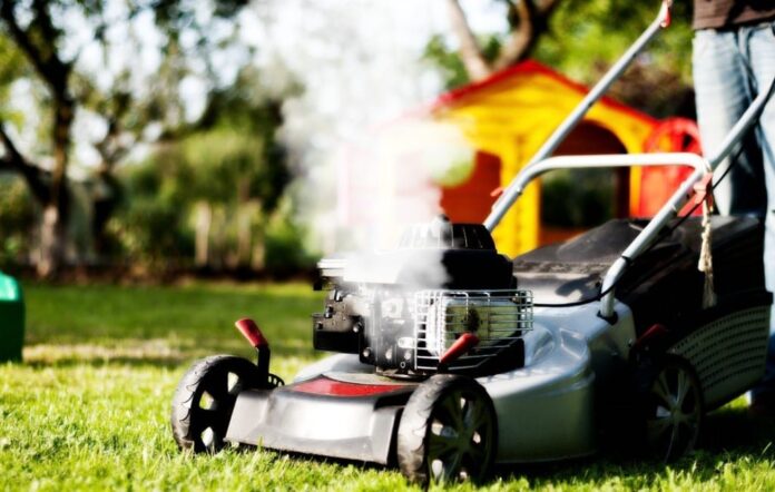 california’s-bold-move:-say-goodbye-to-gas-lawn-mowers-in-2024