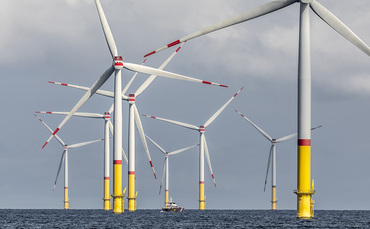 rwe-raises-global-green-energy-investment-goal-to-55bn-by-2030 rwe-raises-global-green-energy-investment-goal-to-55bn-by-2030